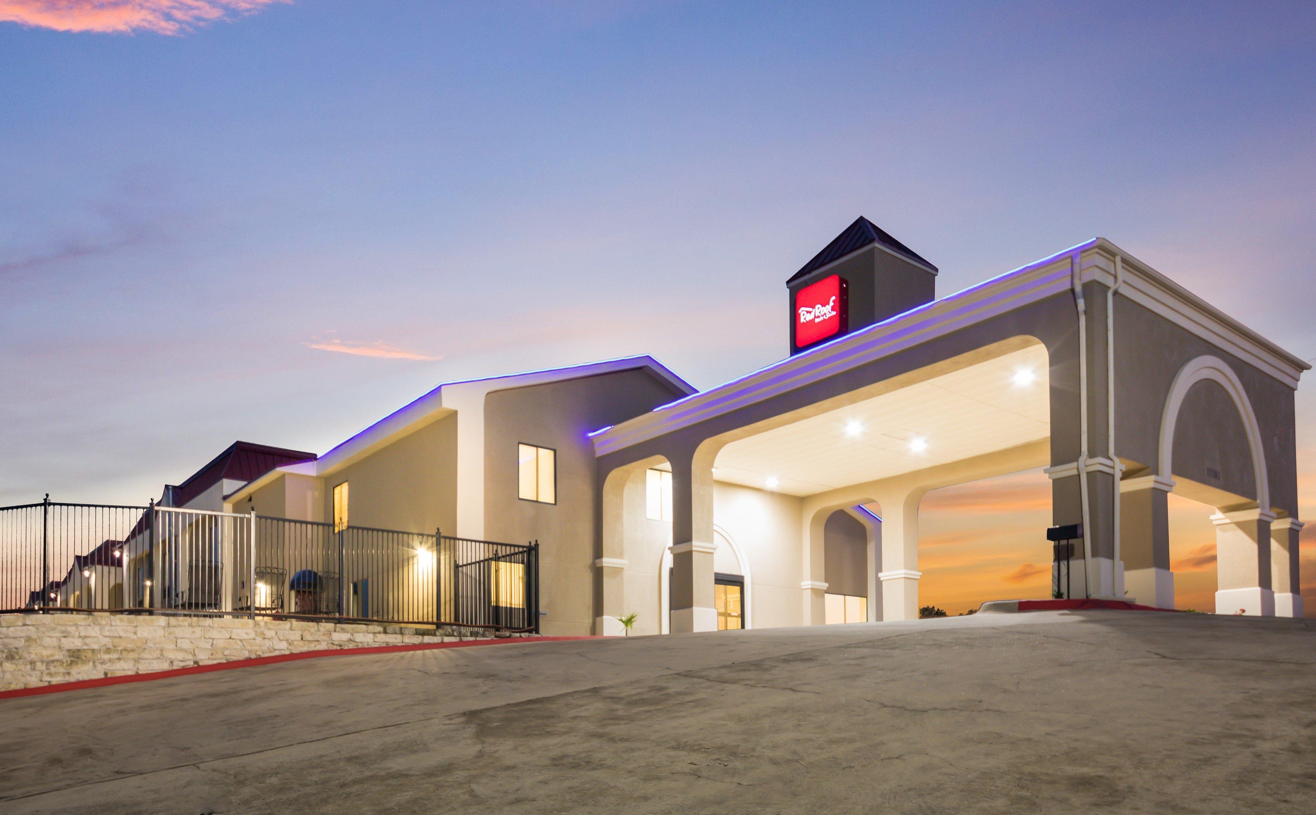 Red Roof Inn & Suites Austin East - Manor Luaran gambar