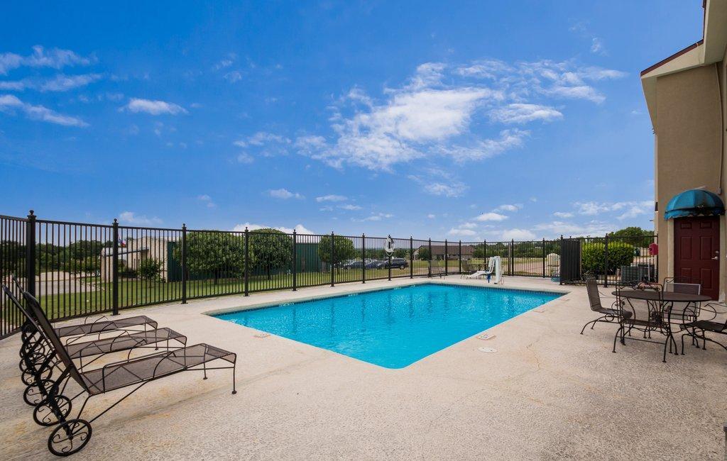 Red Roof Inn & Suites Austin East - Manor Luaran gambar