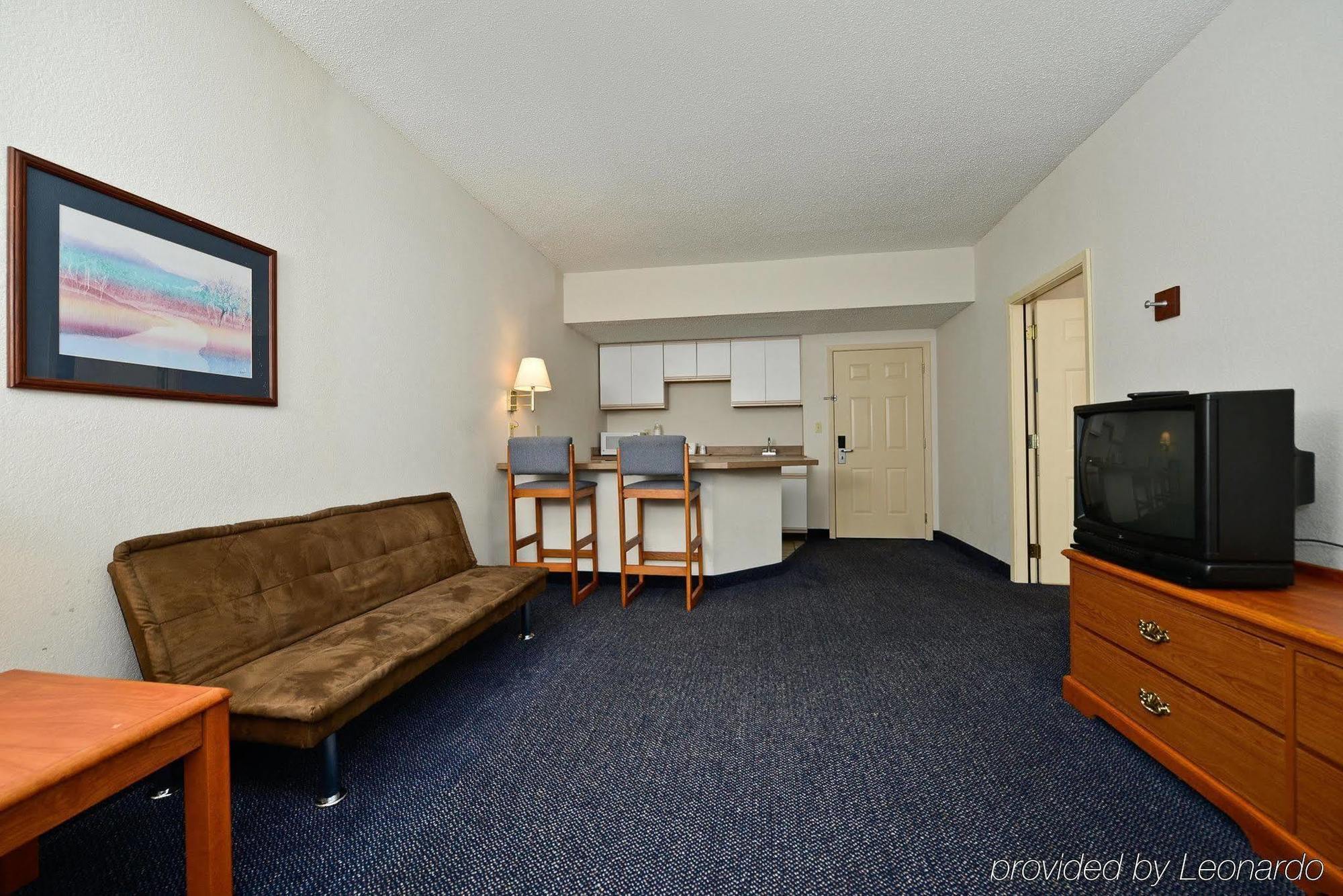 Red Roof Inn & Suites Austin East - Manor Bilik gambar