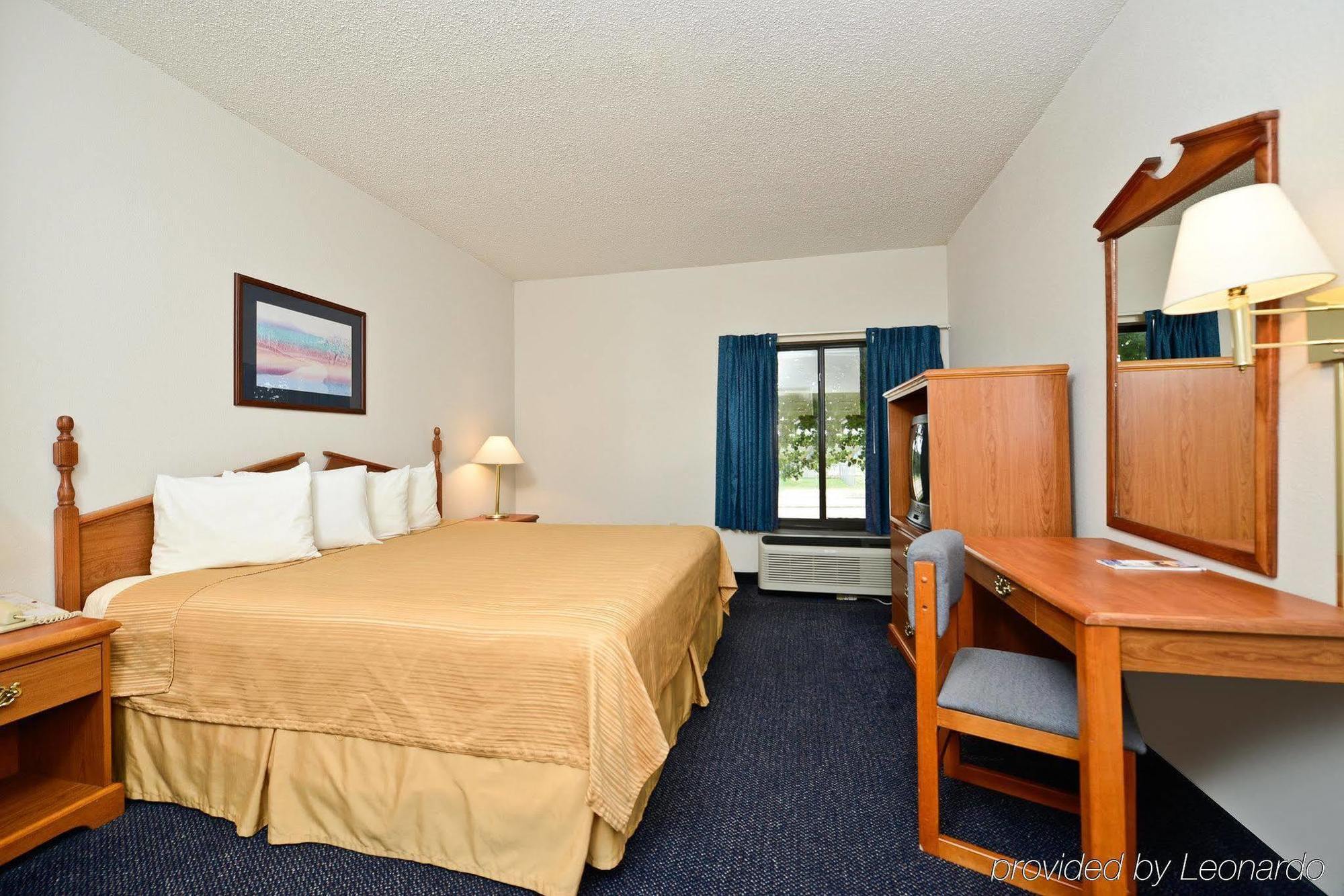 Red Roof Inn & Suites Austin East - Manor Luaran gambar