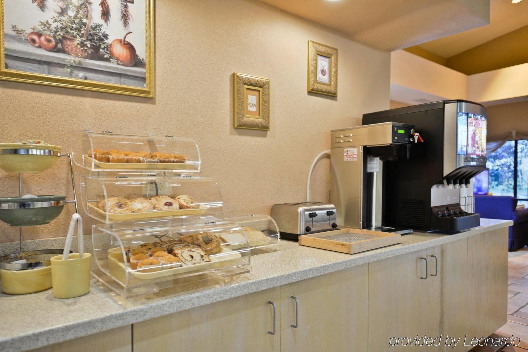 Red Roof Inn & Suites Austin East - Manor Luaran gambar