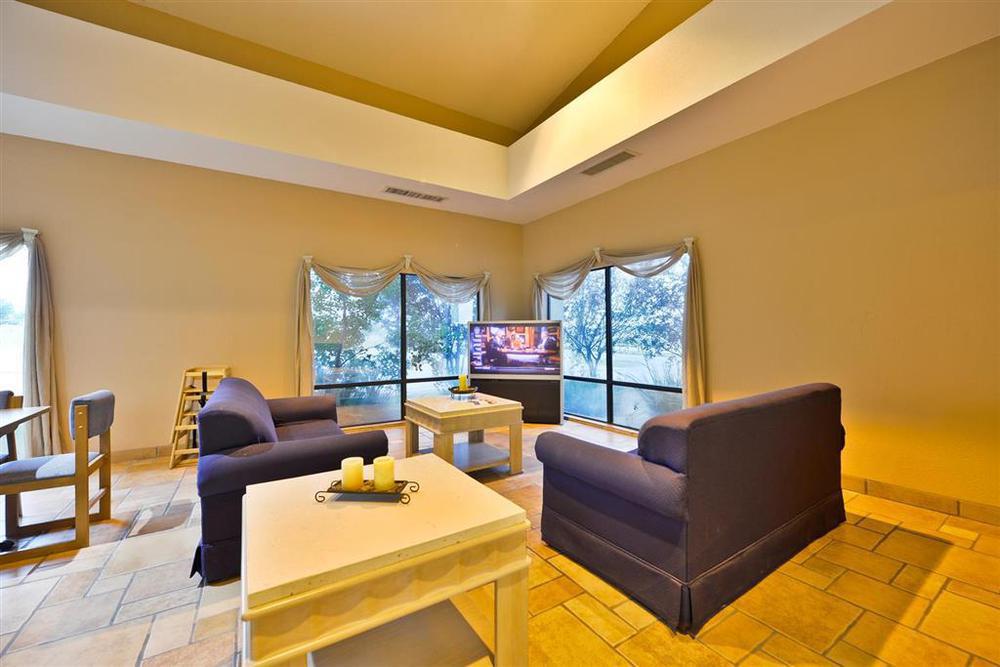 Red Roof Inn & Suites Austin East - Manor Bilik gambar