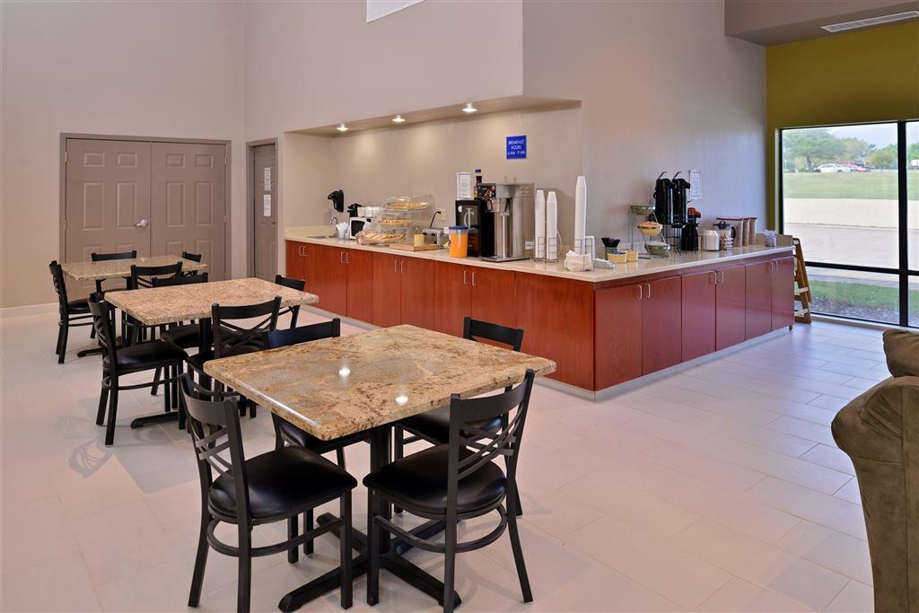 Red Roof Inn & Suites Austin East - Manor Restoran gambar