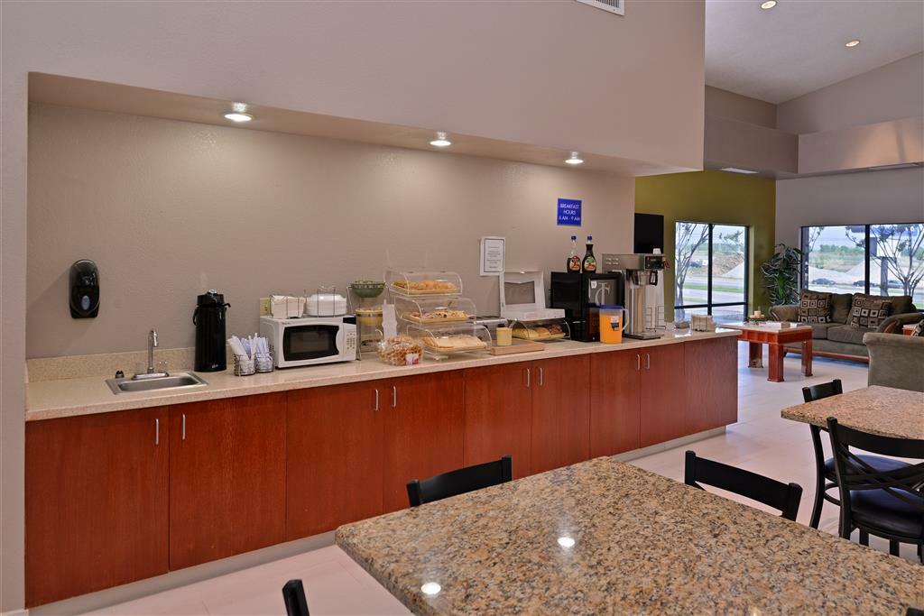 Red Roof Inn & Suites Austin East - Manor Restoran gambar