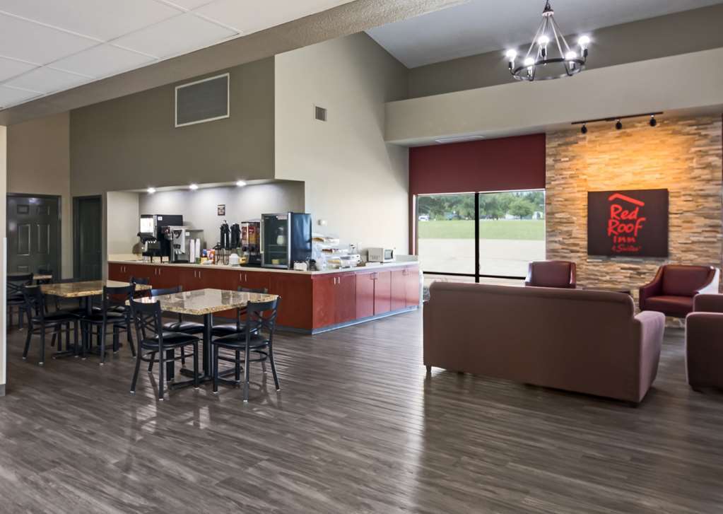 Red Roof Inn & Suites Austin East - Manor Dalaman gambar